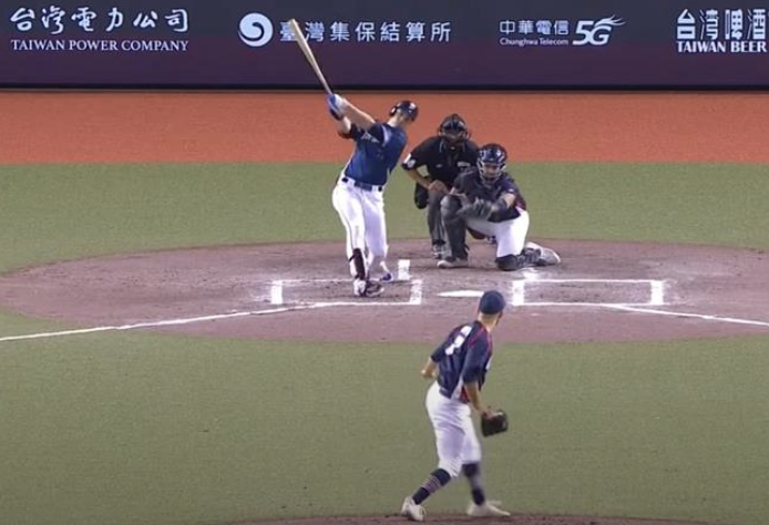 為什麼選擇線上博弈平臺會讓你贏得更多？3個關鍵因素揭曉！