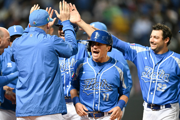 從結構累積到八強實證：經典賽義大利如何把比賽拖進自己的節奏？